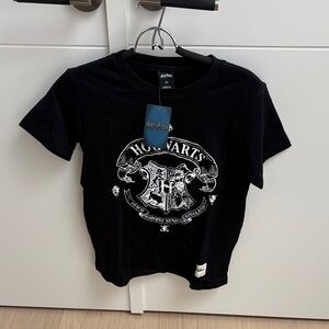 Warner Bros. Black Hogwarts Crest Tee